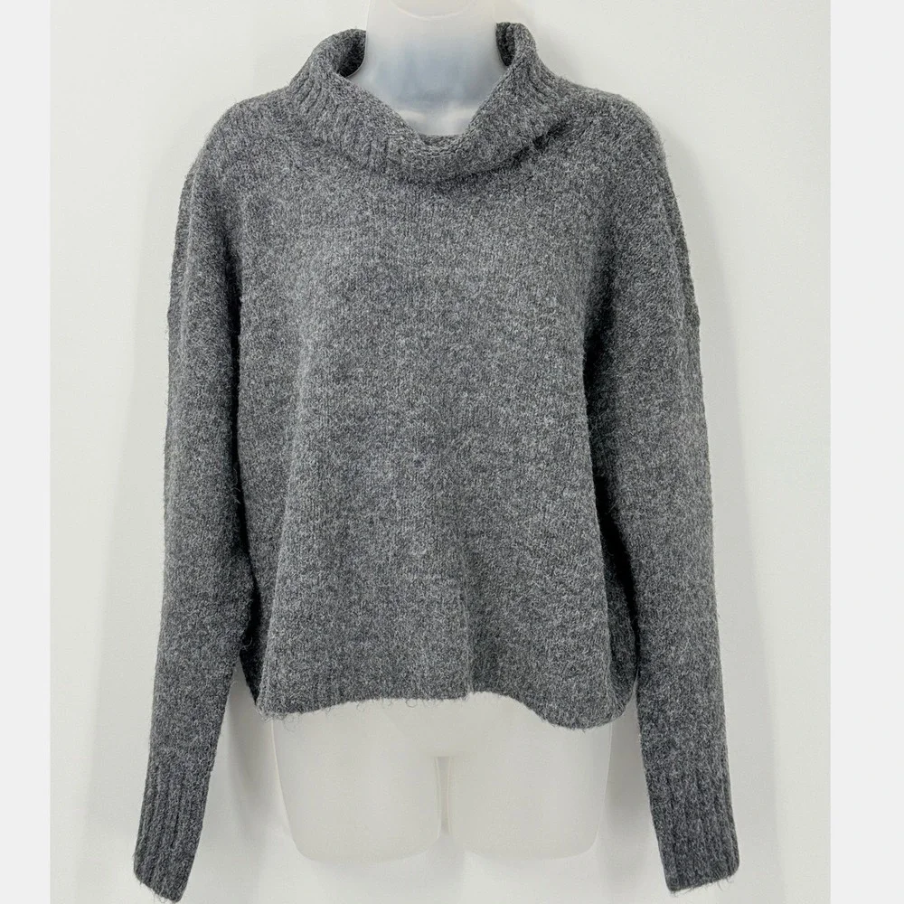 Pilcro Sweater Womens sz M Gray Cowl Neck Wool Blend boxy crop boho preppy